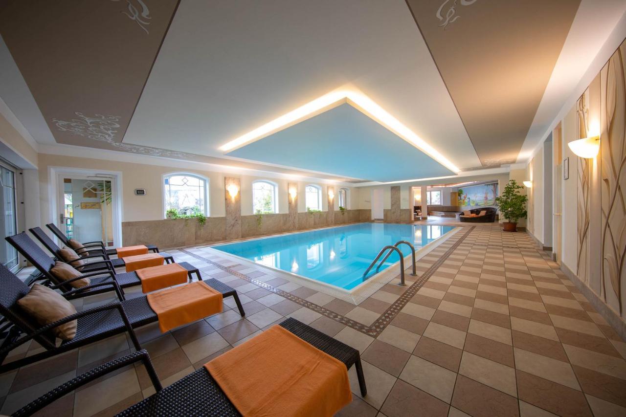 Aktiv & Wellnesshotel Zentral Prato allo Stelvio Bagian luar foto